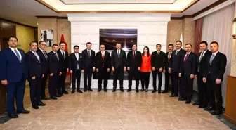 Vali Çiftçi'den kaykamam ve vali yardımcılarına veda yemeği
