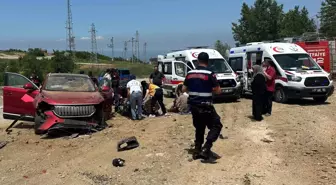 Yalova'da Elektrikli Otomobil Takla Attı: 2 Yaralı