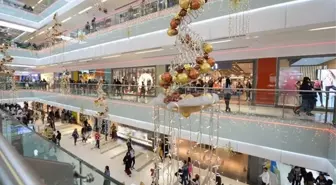 Arefe günü AVM'ler kaça kadar açık 2025?