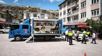 Çemişgezek'te Emniyet Kemeri Simülasyon Tırıyla Trafik Güvenliği Eğitimi
