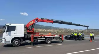 Osmancık'ta Sulama Kanalına Devrilen Araçta 3 Yaralı