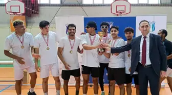 SUBÜ'de Öğrenciler Arası Futsal Turnuvası Gerçekleşti