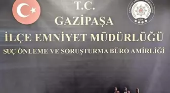 Gazipaşa'da Ruhsatsız Silah ve Kaçak Alkol Operasyonu