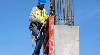 İnşaatta yeni dönem! Yapı ustalarına bakanlık takibi