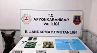 Afyonkarahisar'da Uyuşturucu Operasyonu: 9 Bin 110 Kullanımlık Bonzai Ele Geçirildi