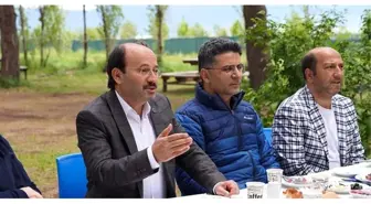 ETÜ Rektörü Çakmak, İdari Personelle Kahvaltıda Bir Araya Geldi