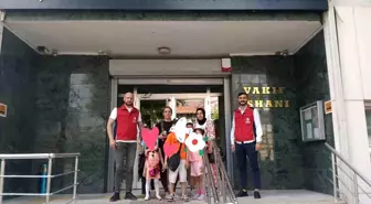 Bursa'da Yetim ve Öksüz Çocuklara Bayramlık Giyim Desteği