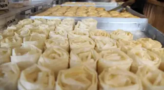 Çorum Baklavası'na Yoğun Talep, Tatlıcılar Bayram İçin Çalışıyor