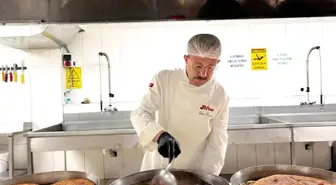 Afyonkarahisar'da Bayram Öncesi Kaymaklı Ekmek Kadayıfına Yoğun İlgi