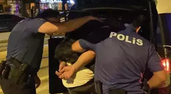 Caddesi ortasında satırlı saldırı! Gözaltına alındı