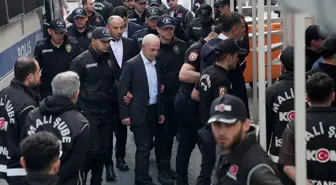 CHP'li 5 belediye başkanı görevden alındı