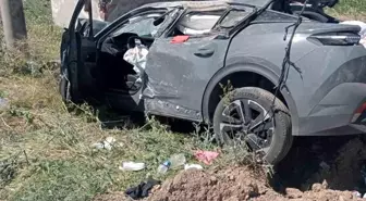 Elazığ'da Otomobil Şarampole Uçtu, 4 Yaralı