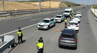 Aksaray'da Bayram Öncesi Otoyolda Sıkı Denetim