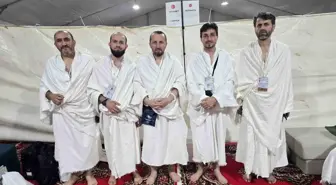 Kütahya Hac Kafilesi Arafat Vakfesi İbadetini Gerçekleştirdi