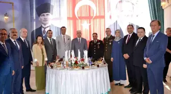 Manisa'da resmi bayramlaşma töreni yapıldı