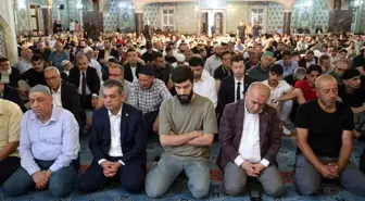 Elazığ'da Bayram Namazı Coşkusu