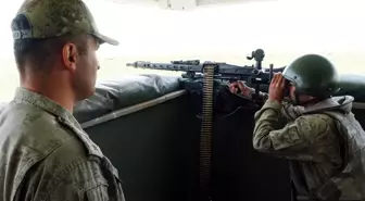 Askerler, Hudut Karakolunda Bayramı Nöbet Tutarak Karşıladı