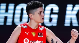 Ebrar Karakurt neden yok? Filenin Sultanları Ebrar Karakurt kadroda mı?