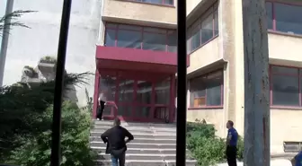 Pendik'te İşten Çıkarılan Kadın Kendini Yakmaya Kalkıştı