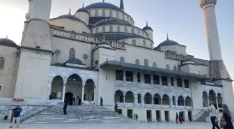 Kocatepe Camii'nde Kurban Bayramı Namazında Yoğunluk