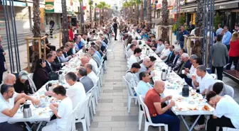 Sancaktepe'de Geleneksel Bayram Kahvaltısı Düzenlendi