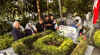 Şehit Savcı Mehmet Selim Kiraz'ın kabrini ziyaret eden baba Hakkı Kiraz: 'Buraya her geldiğimizde biz 31 Mart'tayız'