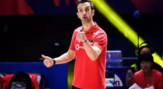 A Milli Kadın Voleybol Takımı, Polonya'yı 3-2 Yenerek 3'te 3 Yaptı