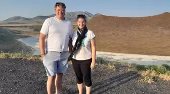 Dünya Turunda Türk Misafirperverliğine Tanıklık Eden Çift Meke Gölü'nde Kamp Yapıyor