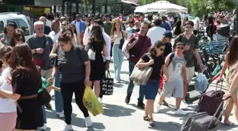 Kurban Bayramı'nda Adalar'a Gitmek İçin Uzun Kuyruklar