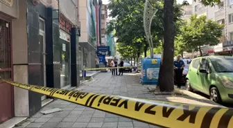 Cadde Ortasında Tabancayla Vurulan Adam Hayatını Kaybetti