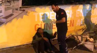 Dilenci Bayılma Numarasıyla Para Topladığı İddiasıyla Sağlık Ekiplerine Direndi