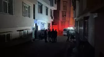 Evin kilitli odasında anne ve kızının cansız bedeni bulundu