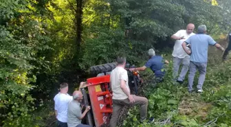 Zonguldak'ta Traktör Devrildi, Sürücü Yaralandı