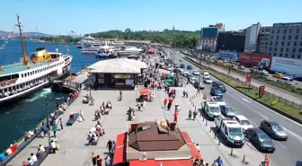 Eminönü, Kurban Bayramı'nda Yerli ve Yabancı Turistlerle Doldudu