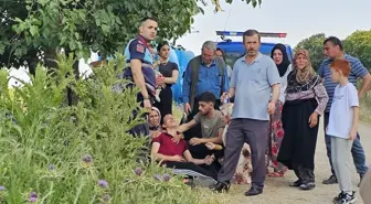 İnegöl'de Park Halindeki Römorkun Devrilmesi Sonucu Çocuk Yaralandı