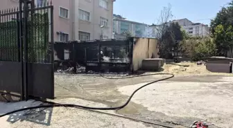 Esenyurt'ta Erkek Öğrenci Yurdunda Yangın Çıktı