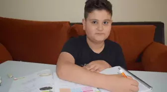 Kemik Kanseriyle Mücadele Eden Öğrenci Bursluluk Sınavında Başarı Elde Etti