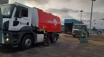 Ümraniye Belediyesi Bayram Temizliği ile Hijyen Sağlıyor