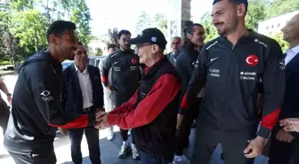 A Milli Takım'dan Aziz Sancar'a Ziyaret