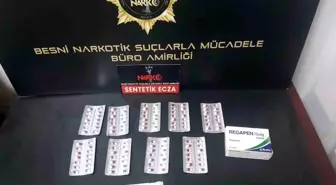 Adıyaman'da Uyuşturucu Operasyonu: 132 Sentetik Ecza Hap Ele Geçirildi