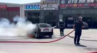 Aksaray'da Otomobil Egzozuna Kaynak Yaparken Alev Aldı