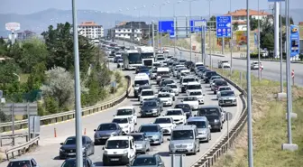 Kırıkkale'de Kurban Bayramı Trafik Yoğunluğu