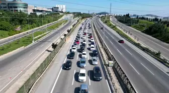 Bayram Dönüşünde Kocaeli'de Kilometrelerce Trafik Kuyruğu