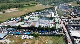 İstanbul Maltepe'de Seramik Deposunda Yangın