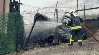 Kocaeli'de Yangın: Tek Katlı Ev Kül Oldu