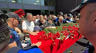 Ferdi Zeyrek için belediye önünde tören (2)