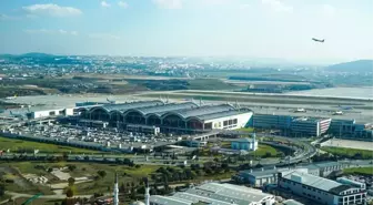 İstanbul Sabiha Gökçen Havalimanı'nda Bayram Yoğunluğu