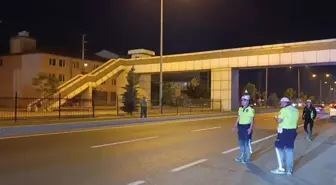 İnegöl'de Otobüs Kazası: Yaya Üst Geçidini Kullanmayıp Yolun Karşısına Geçen Kadın Ağır Yaralandı
