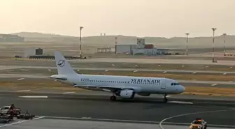 Yaşanan iç savaşın bitmesinin ardından uluslararası uçuşlara açılan Suriye'de, ülkenin bayrak taşıyıcısı Syrian Air (Suriye Hava Yolları) uçağı...