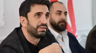 Daha yeni satın aldığı takım küme düştü! Taraftarlar kulübü satmasını istiyor
